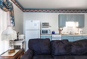 Antoinette's Apartments & Suites