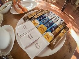 Apsaras Resort Sigiriya