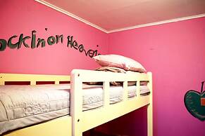 Sumsum Guest House - Hostel