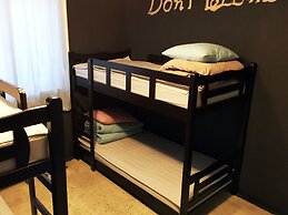 Sumsum Guest House - Hostel