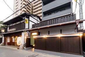 Le Studio Gojo Takakura