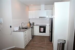 Stylish Apartment near Entertainment District