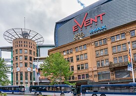 Stylish Apartment near Entertainment District