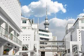 Stylish Apartment near Entertainment District