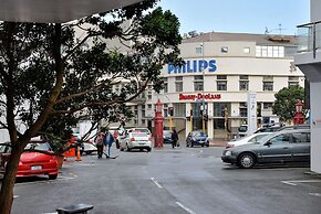 Stylish Apartment near Entertainment District