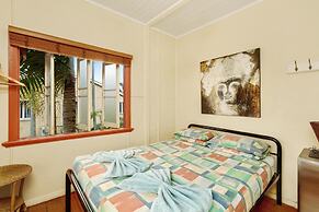 Travellers Oasis - Hostel