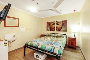 Travellers Oasis - Hostel