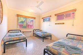 Travellers Oasis - Hostel