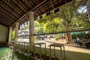 Y Not Laos Hostel