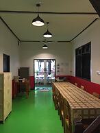 Y Not Laos Hostel