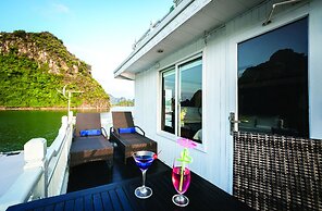 Gray Line Private Luxury Cruise