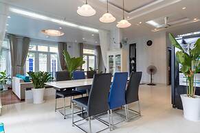 5 Bedrooms Pool Villa w Karaoke