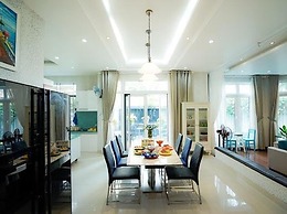 5 Bedrooms Pool Villa w Karaoke