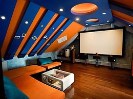 5 Bedrooms Pool Villa w Karaoke