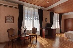 President Hotel