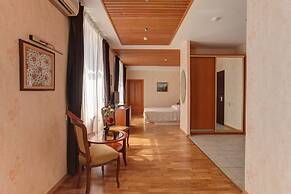 President Hotel