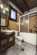 Ostra Menalon Luxury Suites