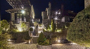 Ostra Menalon Luxury Suites