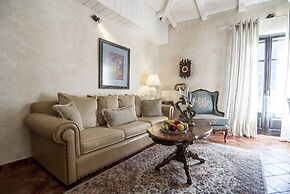 Ostra Menalon Luxury Suites