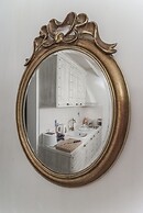 Ostra Menalon Luxury Suites