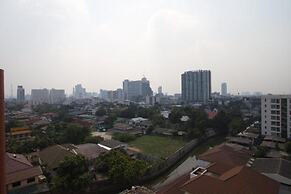 Boutique Poo-Yai Lee