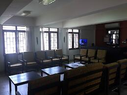 Yiri Lodge