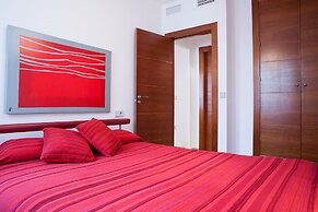 Apartamentos & Suites Real de Cartuja
