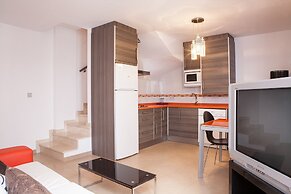 Apartamentos & Suites Real de Cartuja