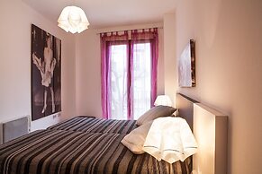 Apartamentos & Suites Real de Cartuja