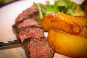 Horse & Groom - Upper Oddington