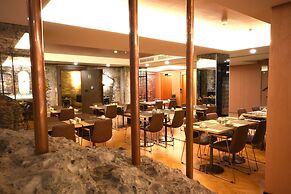 Design Plus Bex Hotel