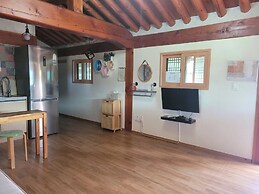 Gyeongju West Namsan Hanok Pension