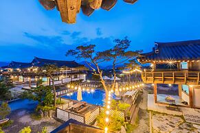 Gyeongju West Namsan Hanok Pension