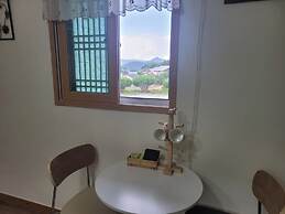 Gyeongju West Namsan Hanok Pension