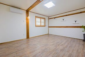 Gyeongju West Namsan Hanok Pension