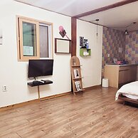 Gyeongju West Namsan Hanok Pension