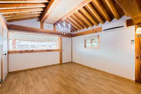 Gyeongju West Namsan Hanok Pension