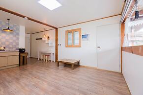 Gyeongju West Namsan Hanok Pension