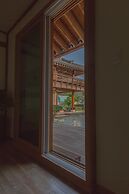 Gyeongju West Namsan Hanok Pension