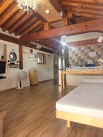 Gyeongju West Namsan Hanok Pension