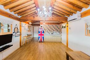 Gyeongju West Namsan Hanok Pension