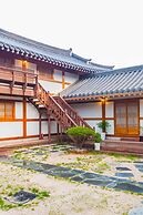 Gyeongju West Namsan Hanok Pension