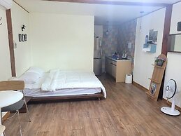 Gyeongju West Namsan Hanok Pension