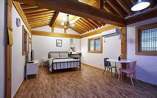 Gyeongju N Hanok Pension