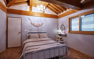 Gyeongju N Hanok Pension