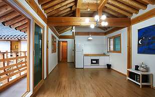 Gyeongju N Hanok Pension