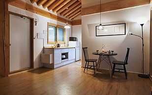 Gyeongju N Hanok Pension