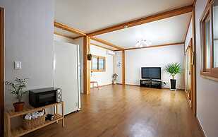 Gyeongju N Hanok Pension