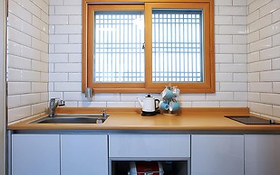 Gyeongju N Hanok Pension