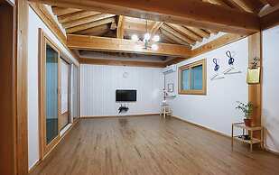 Gyeongju N Hanok Pension